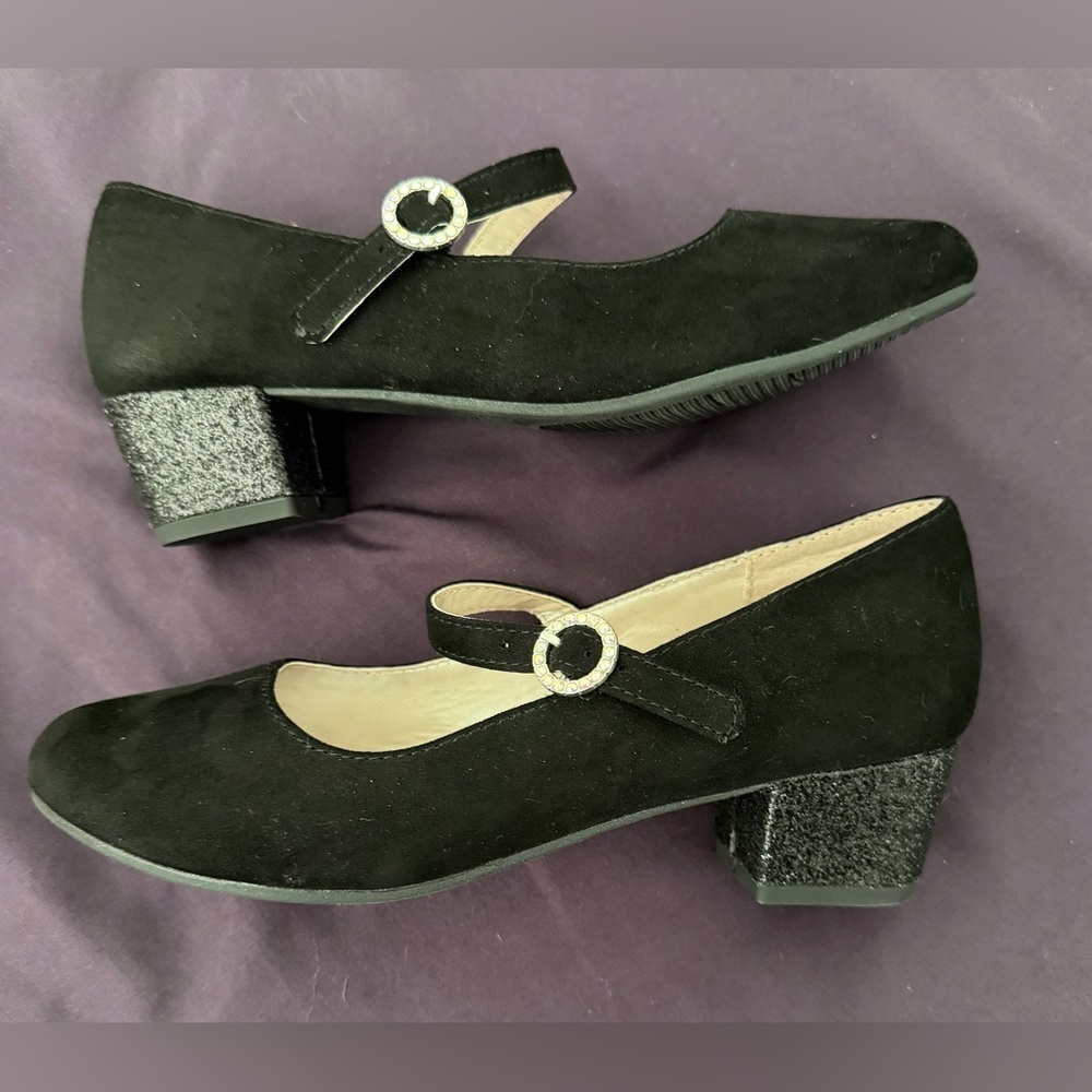 ⭐️Like New⭐️ The Children's Place: Girls Heel Dress Shoes- Size 3 - Picture 5 of 12